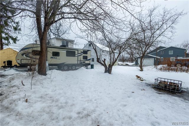 5924 Broadway Street, Lancaster, NY 14086