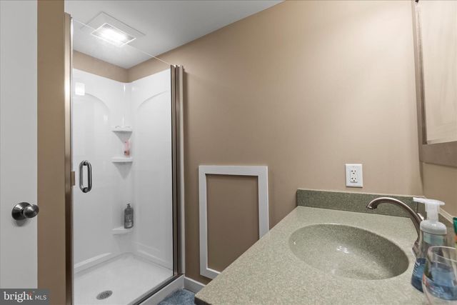 2963 SPRING VALLEY RD, Lancaster, PA 17601
