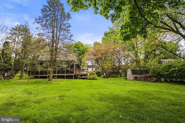 2963 SPRING VALLEY RD, Lancaster, PA 17601