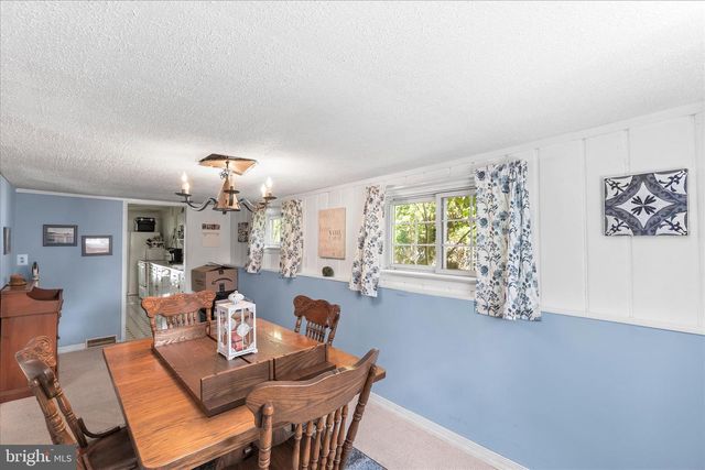 2963 SPRING VALLEY RD, Lancaster, PA 17601
