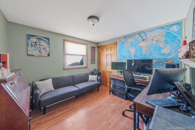 14 Mount Wilson Avenue, Farmingville, NY 11738