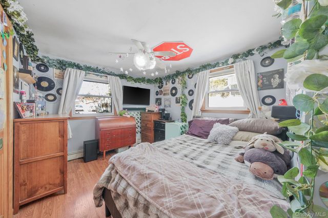 14 Mount Wilson Avenue, Farmingville, NY 11738