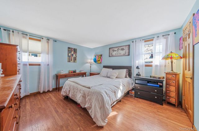 14 Mount Wilson Avenue, Farmingville, NY 11738