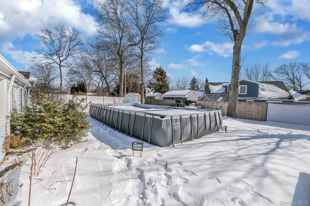 14 Mount Wilson Avenue, Farmingville, NY 11738