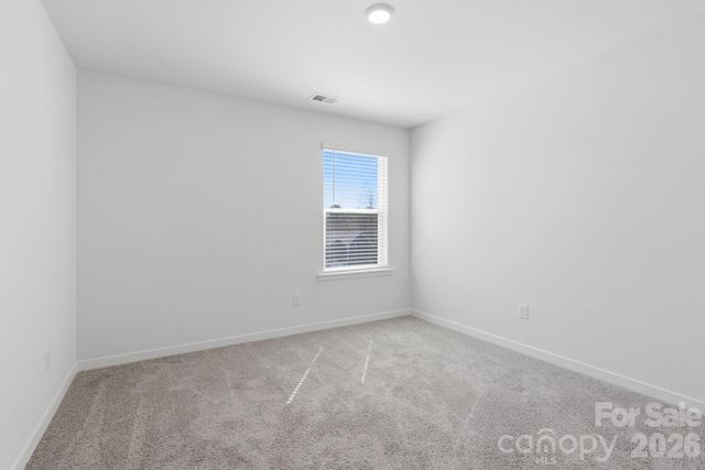 1006 20th Avenue Loop SE, Hickory, NC 28602