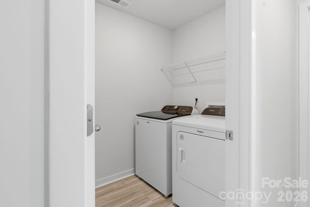 1006 20th Avenue Loop SE, Hickory, NC 28602