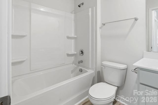 1006 20th Avenue Loop SE, Hickory, NC 28602