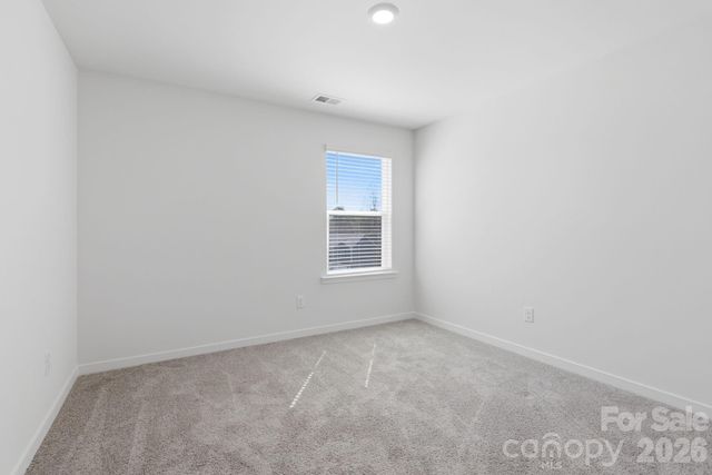 1006 20th Avenue Loop SE, Hickory, NC 28602