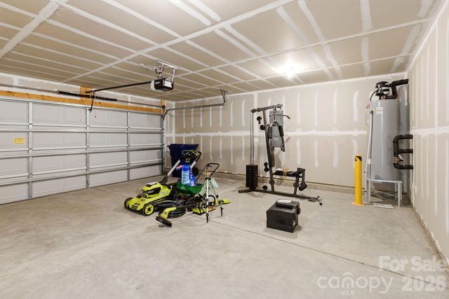 1006 20th Avenue Loop SE, Hickory, NC 28602