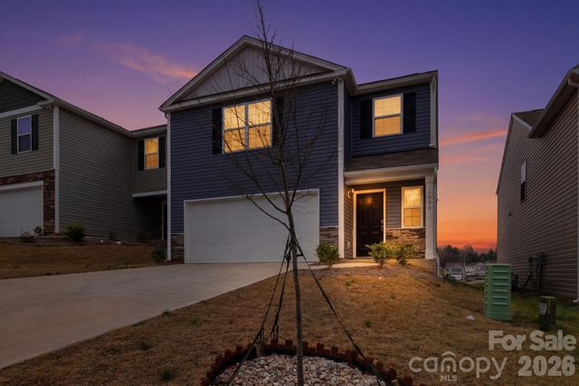 1006 20th Avenue Loop SE, Hickory, NC 28602