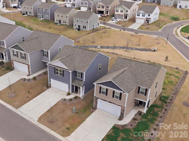 1006 20th Avenue Loop SE, Hickory, NC 28602