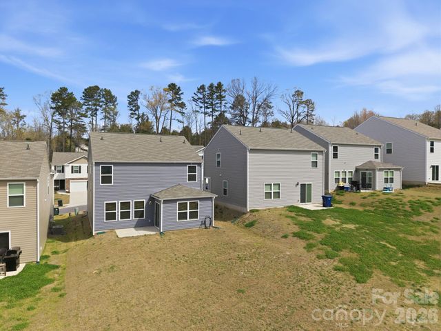 1006 20th Avenue Loop SE, Hickory, NC 28602