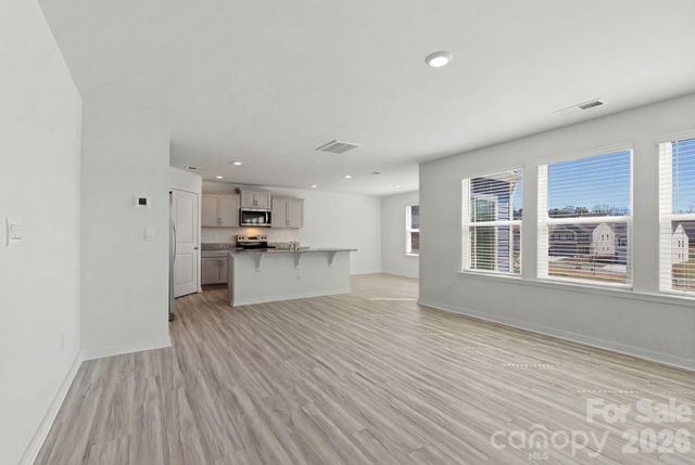 1006 20th Avenue Loop SE, Hickory, NC 28602