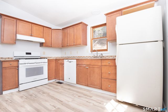 178 Litchfield Street, Thomaston, CT 06787