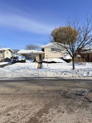 9013 ORIOLE Avenue, Morton Grove, IL 60053