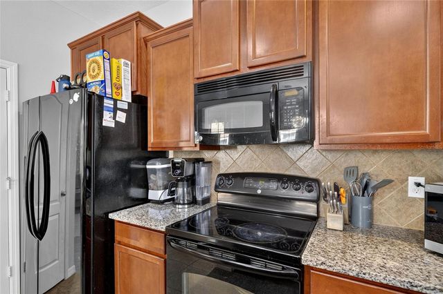 8833 MOONLIT MEADOWS LOOP, Riverview, FL 33578