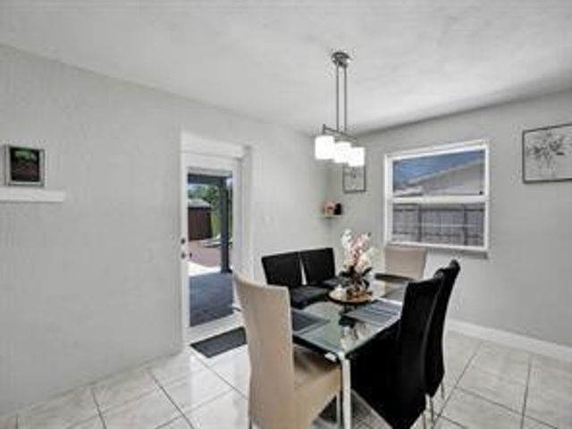 545 NW 46th Avenue, Plantation, FL 33317