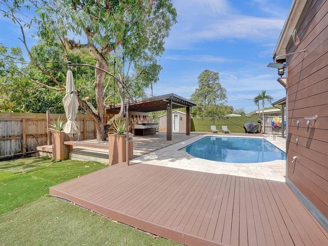 545 NW 46th Avenue, Plantation, FL 33317