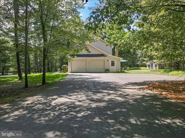 35 PINE NEEDLE DR, Lehighton, PA 18235
