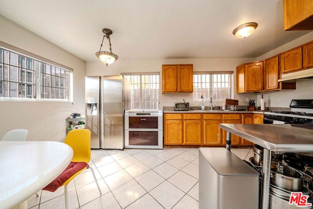 1531 Cambria Street, Los Angeles, CA 90017