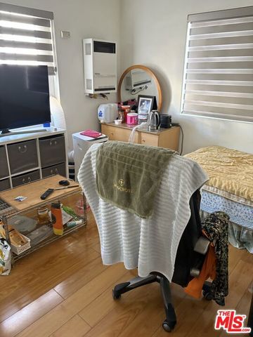 1531 Cambria Street, Los Angeles, CA 90017