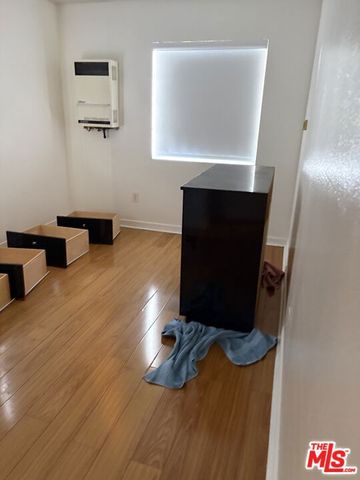 1531 Cambria Street, Los Angeles, CA 90017