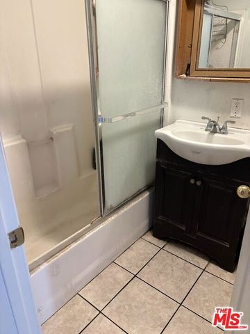 1531 Cambria Street, Los Angeles, CA 90017