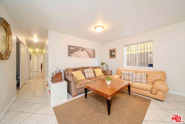 1531 Cambria Street, Los Angeles, CA 90017