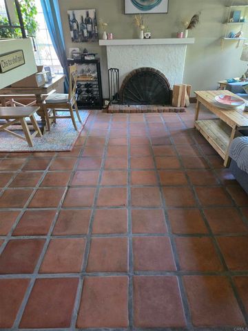 1744 Village Run N, Encinitas, CA 92024