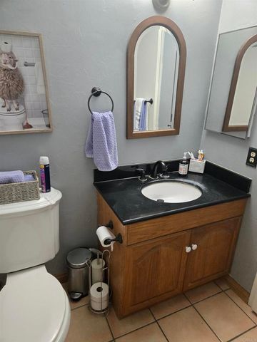 1744 Village Run N, Encinitas, CA 92024