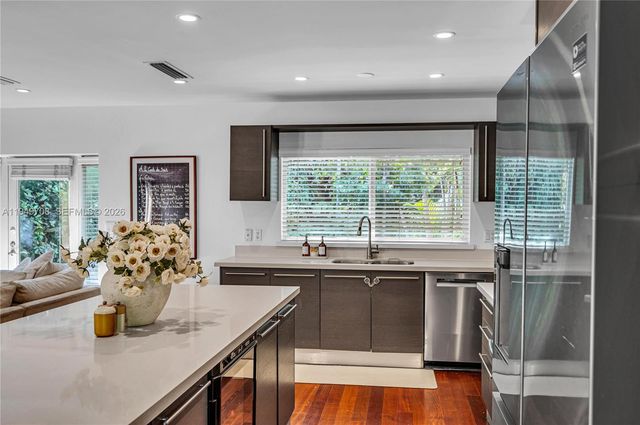 5516 Sardinia St, Coral Gables, FL 33146