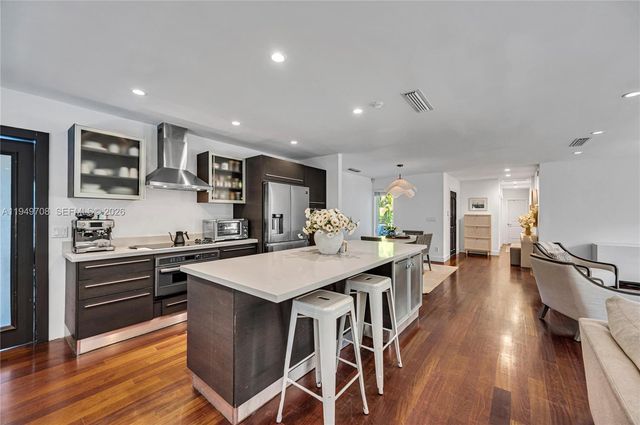 5516 Sardinia St, Coral Gables, FL 33146