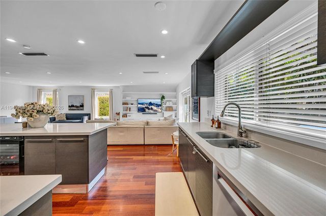 5516 Sardinia St, Coral Gables, FL 33146