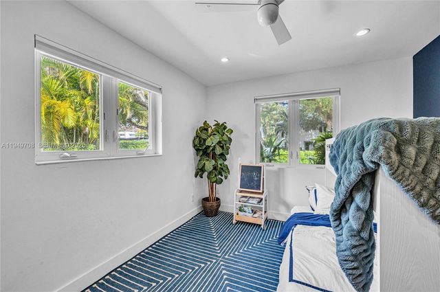 5516 Sardinia St, Coral Gables, FL 33146