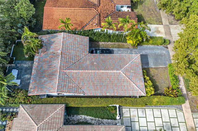 5516 Sardinia St, Coral Gables, FL 33146