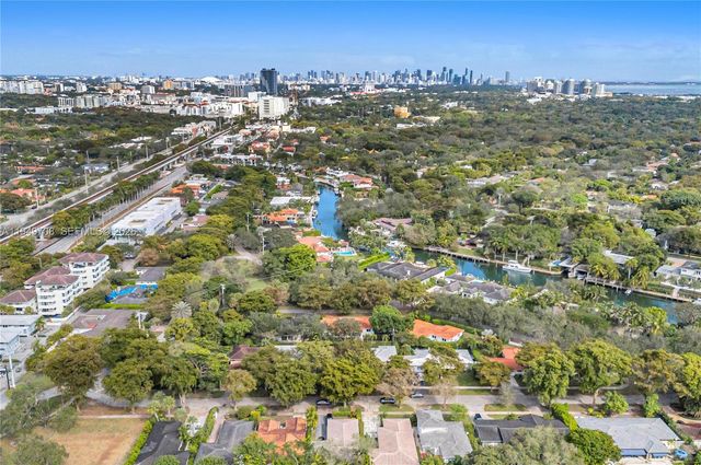 5516 Sardinia St, Coral Gables, FL 33146