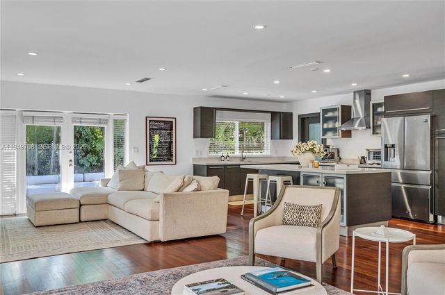 5516 Sardinia St, Coral Gables, FL 33146