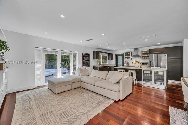 5516 Sardinia St, Coral Gables, FL 33146