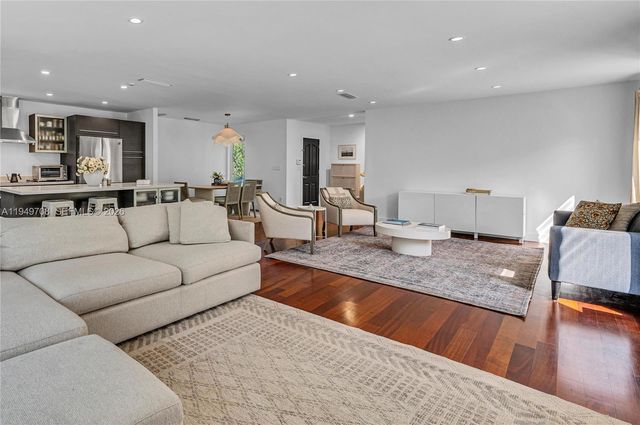 5516 Sardinia St, Coral Gables, FL 33146