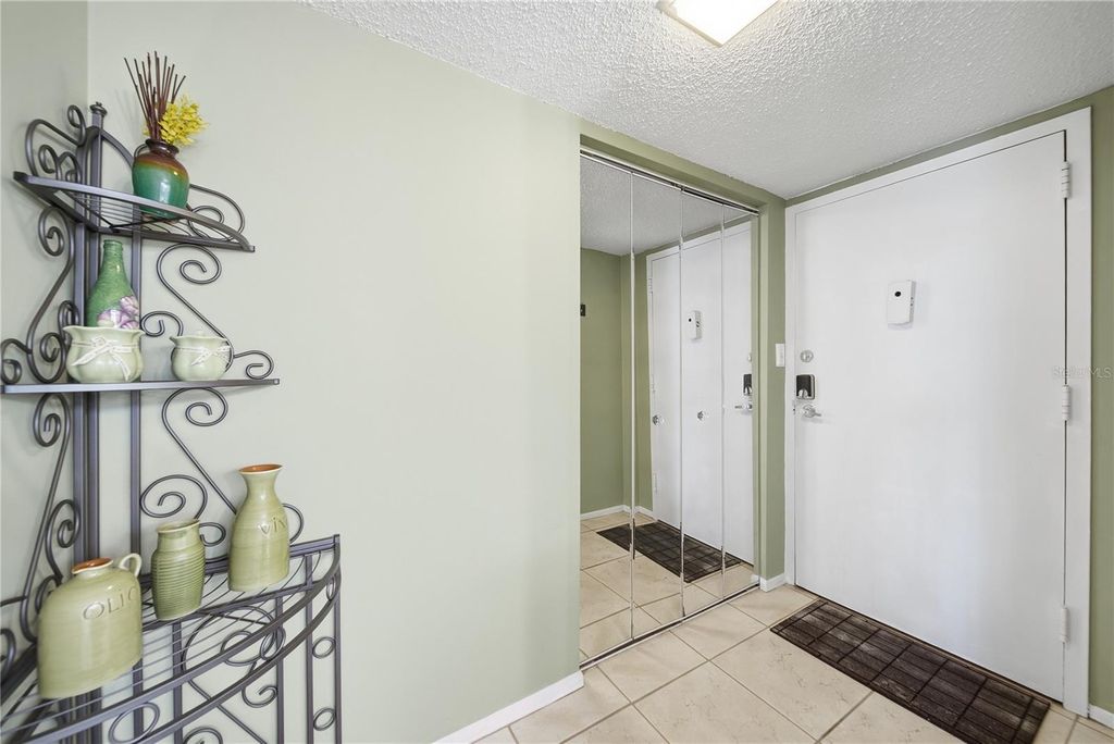 Image 24 of property listing at 6114 43RD STREET W 104E, Bradenton, FL 34210