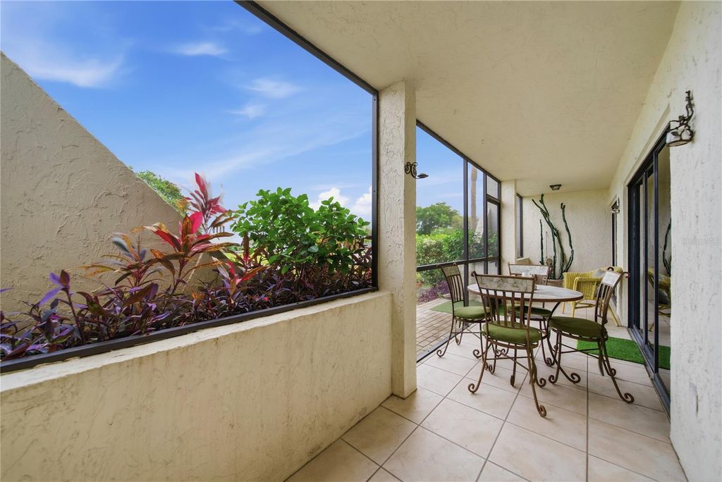 Image 27 of property listing at 6114 43RD STREET W 104E, Bradenton, FL 34210