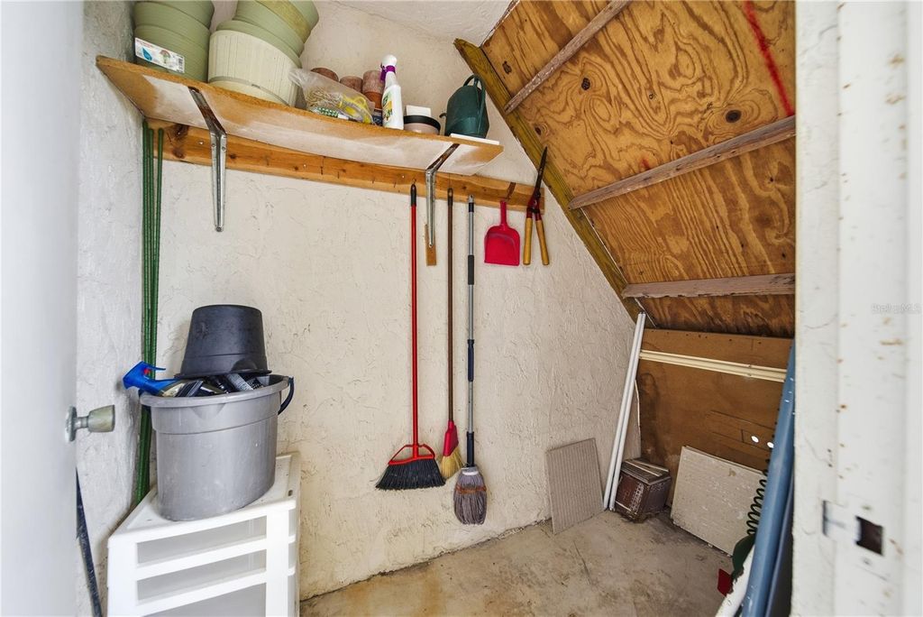 Image 28 of property listing at 6114 43RD STREET W 104E, Bradenton, FL 34210