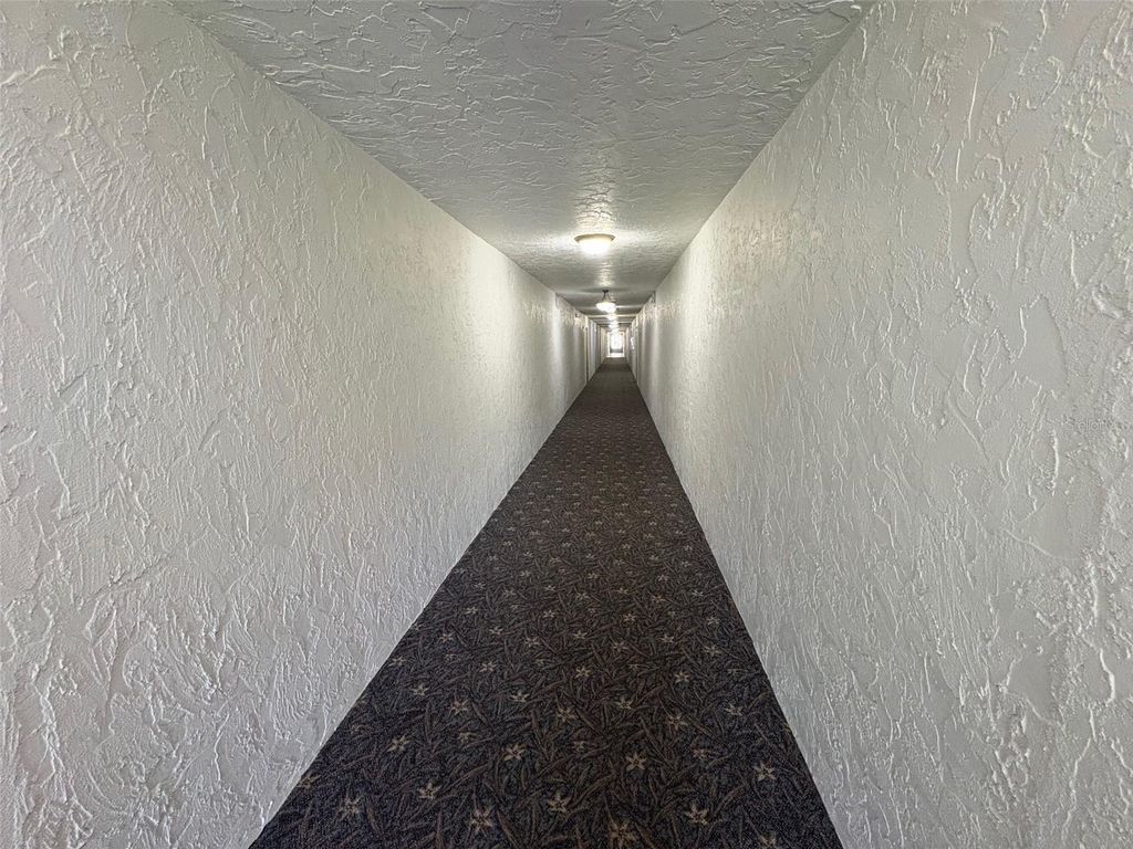 Image 36 of property listing at 6114 43RD STREET W 104E, Bradenton, FL 34210