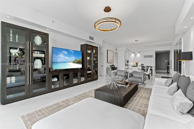 6799 Collins Ave 506, Miami Beach, FL 33141