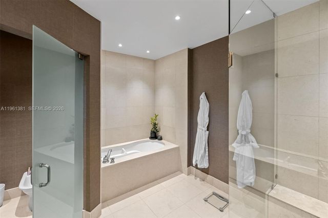 6799 Collins Ave 506, Miami Beach, FL 33141