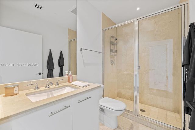 6799 Collins Ave 506, Miami Beach, FL 33141