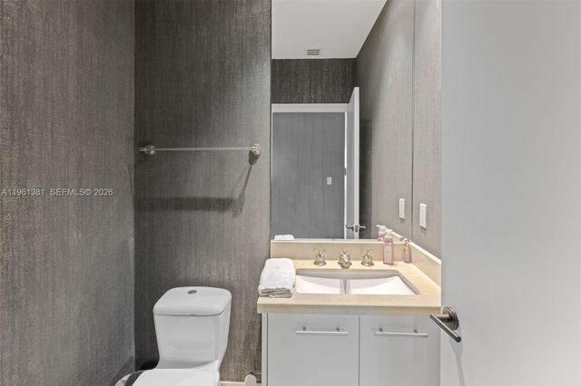 6799 Collins Ave 506, Miami Beach, FL 33141