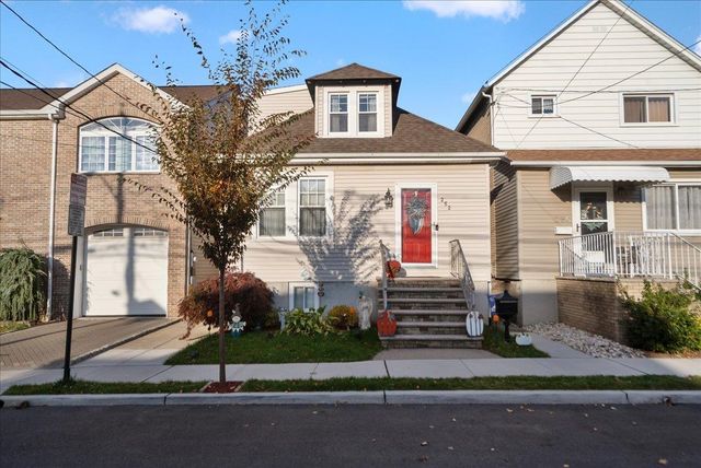 252 GRACE AVE, Secaucus, NJ 07094
