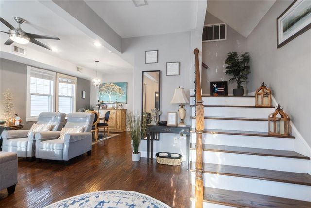 252 GRACE AVE, Secaucus, NJ 07094