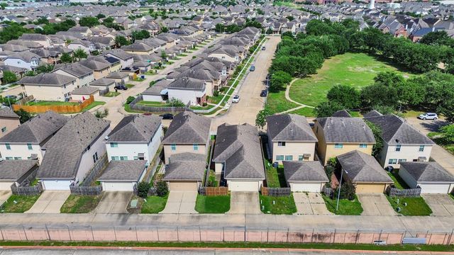 7334 Autumn Sun Drive, Houston, TX 77083